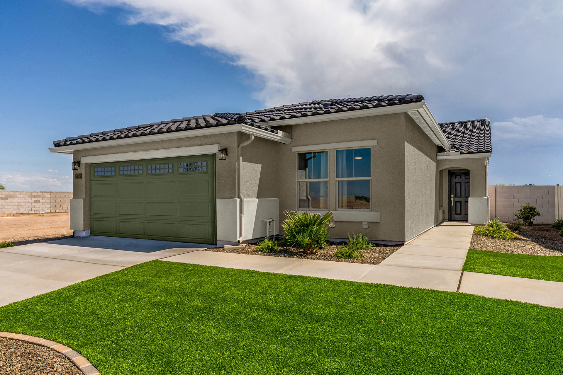 Explore McCartney Center —Luxury New Homes in Casa Grande AZ